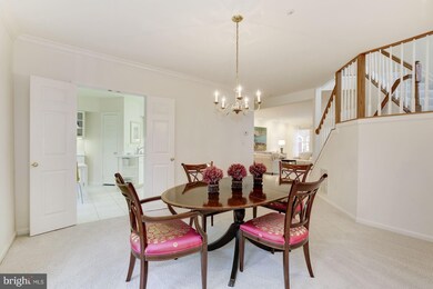 11411 Hollowstone Dr, Rockville, MD 20852 - photo 6