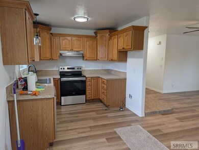 4822 S Streeter Ave, Ammon, ID 83406 - photo 3