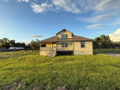 326 Country Village Dr, Raceland, LA 70394 - photo 2