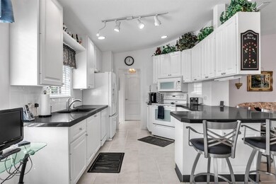 Open kitchen