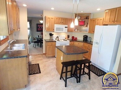 5704 SW 33rd Ct, Topeka, KS 66614 - photo 7