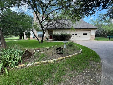 1034 White Bluff Dr, Whitney, TX 76692 - photo 2