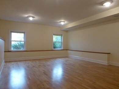 27 Winthrop Rd unit B, Brookline, MA 02445 - photo 4