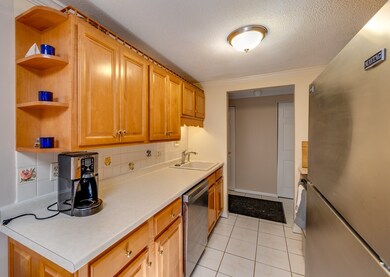220 Bedford St unit A-10, Bridgewater, MA 02324 - photo 4