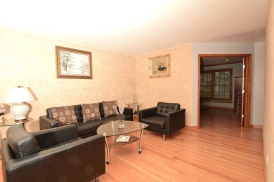 2731 Fairhauser Rd, Naperville, IL 60564 - photo 6