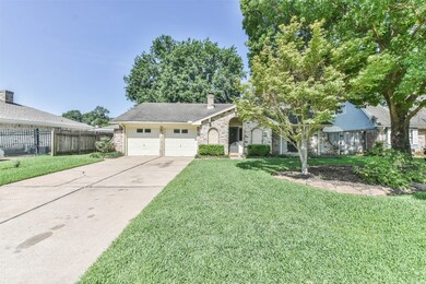 9011 Arbor Wood Dr, Houston, TX 77040 - photo 2