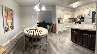 8214 Maramont Dr unit A, Youngstown, OH 44512 - photo 4