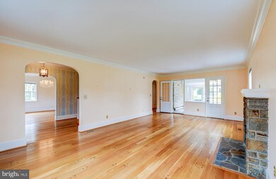 6304 N Charles St, Baltimore, MD 21212 - photo 4