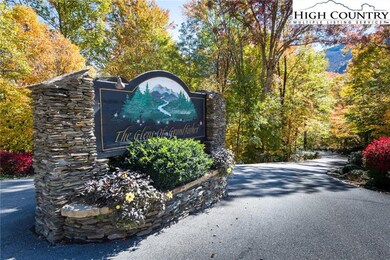 806 the Glens Blvd unit A, Banner Elk, NC 28604 - photo 4