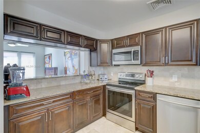 2039 Oceanwalk Terrace unit 401, Pompano Beach, FL 33062 - photo 3