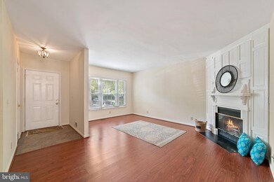 721 Pine Tree Ct, Warrenton, VA 20186 - photo 4