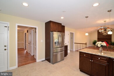 8133 Blandsford Dr, Manassas, VA 20111 - photo 6