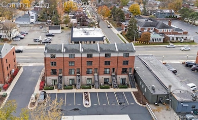 670 W 11 Mile Rd unit 10, Royal Oak, MI 48067 - photo 3
