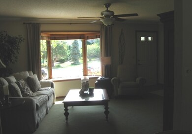 2021 N Davison St, Mitchell, SD 57301 - photo 7