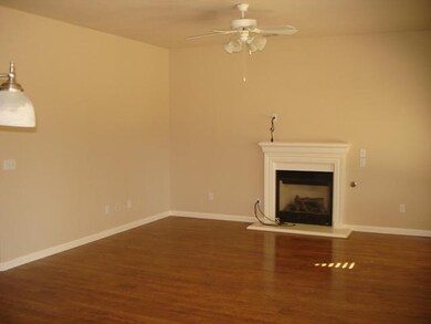 3115 N Mcarthur Ave, Fresno, CA 93727 - photo 3