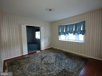31 W Greenhill Rd, Broomall, PA 19008 - photo 3