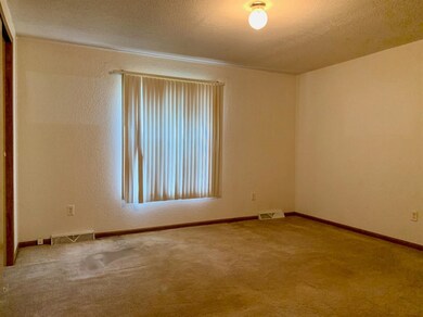 10371 E State Road 8, Knox, IN 46534 - photo 6