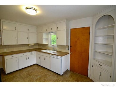 Kitchen. Charming details like the built in shelve
