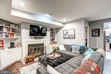 1124 25th St NW unit T5, Washington, DC 20037 - photo 5