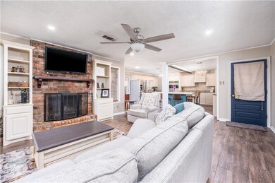 125 Spring Creek Dr, Pineville, LA 71360 - photo 5