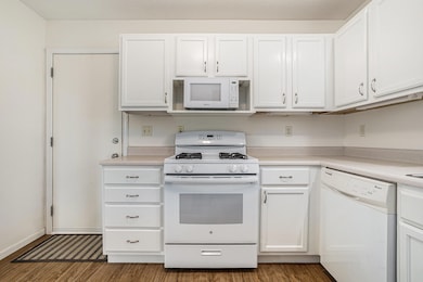 32 E Pointe Dr, Coldwater, MI 49036 - photo 7