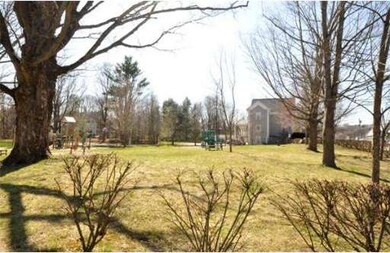 526 Massachusetts Ave, Acton, MA 01720 - photo 3