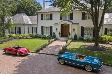 153 Newton St, Weston, MA 02493 - photo 4