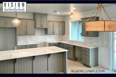 422 Waterside Dr, Central Point, OR 97502 - photo 2