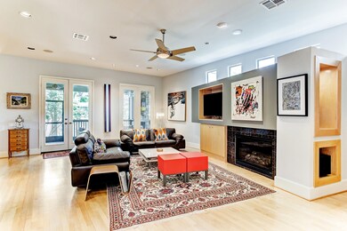 839 Arlington St, Houston, TX 77007 - photo 4