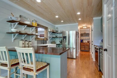 108 Dennis Ln, Shelbyville, TN 37160 - photo 6