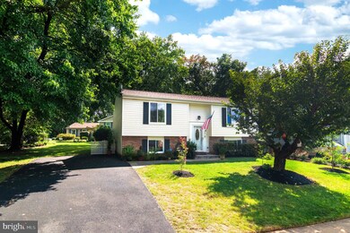 3007 Summershade Ct, Herndon, VA 20171 - photo 2