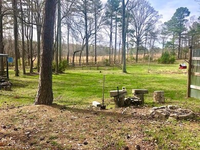 1527 College St, Oxford, NC 27565 - photo 3