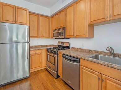 673 Bergen Ave unit 2B, Jc, Journal Square, NJ 07034 - photo 2