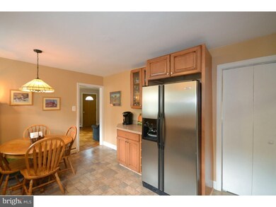 5 Lawnton Rd, Norristown, PA 19401 - photo 4