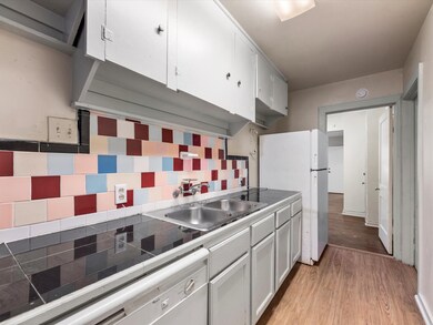 1849 Colquitt St unit 4, Houston, TX 77098 - photo 6