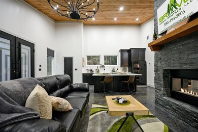 24 S Slippery Elm Trail, Hochatown, OK 74728 - photo 5