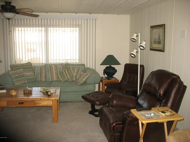 5382 Circle Z Living Room