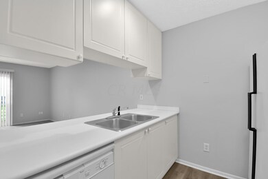 10-web-or-mls-6763-hamler-dr