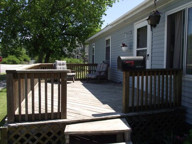 FRONT DECK