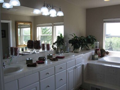 9709 252nd St E, Graham, WA 98338 - photo 5