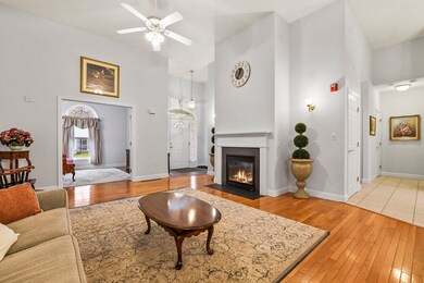 20 Holly Ln, Dracut, MA 01826 - photo 4