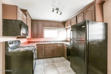 2021 N 17th Place, Phoenix, AZ 85006 - photo 7