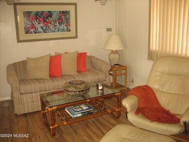 5572 Lazy S Living Room 2