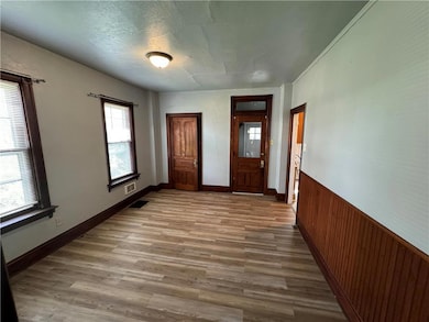 438 E Broad St unit A, Quakertown, PA 18951 - photo 7