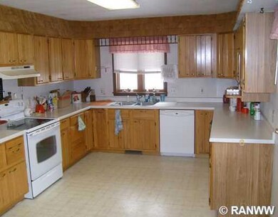 2103 Folsom St, Eau Claire, WI 54703 - photo 3