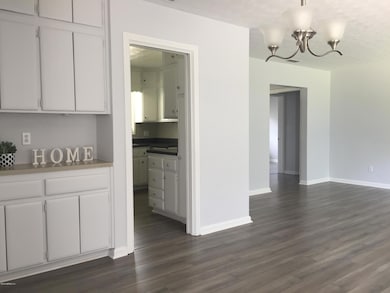 7051 Diamond Head Rd, Jacksonville, FL 32216 - photo 7