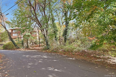 2 Shelburne Rd, Yonkers, NY 10710 - photo 2