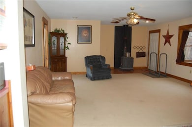 37 Mitchell St, Mechanic Falls, ME 04256 - photo 6