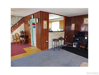 Living Room DR/LR in front unit