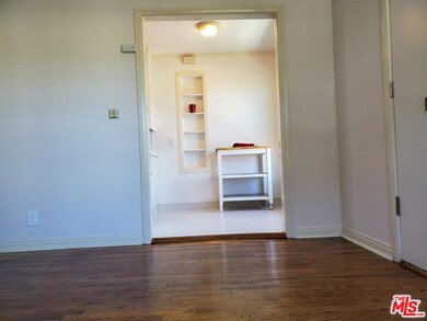 1826 S Rimpau Blvd, Los Angeles, CA 90019 - photo 5